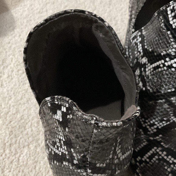 Elegant Snakeskin Ankle Booties - Picture 3 of 6